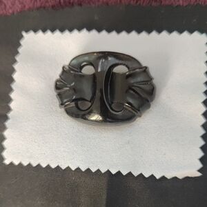 Elegant Black Women's Brooch